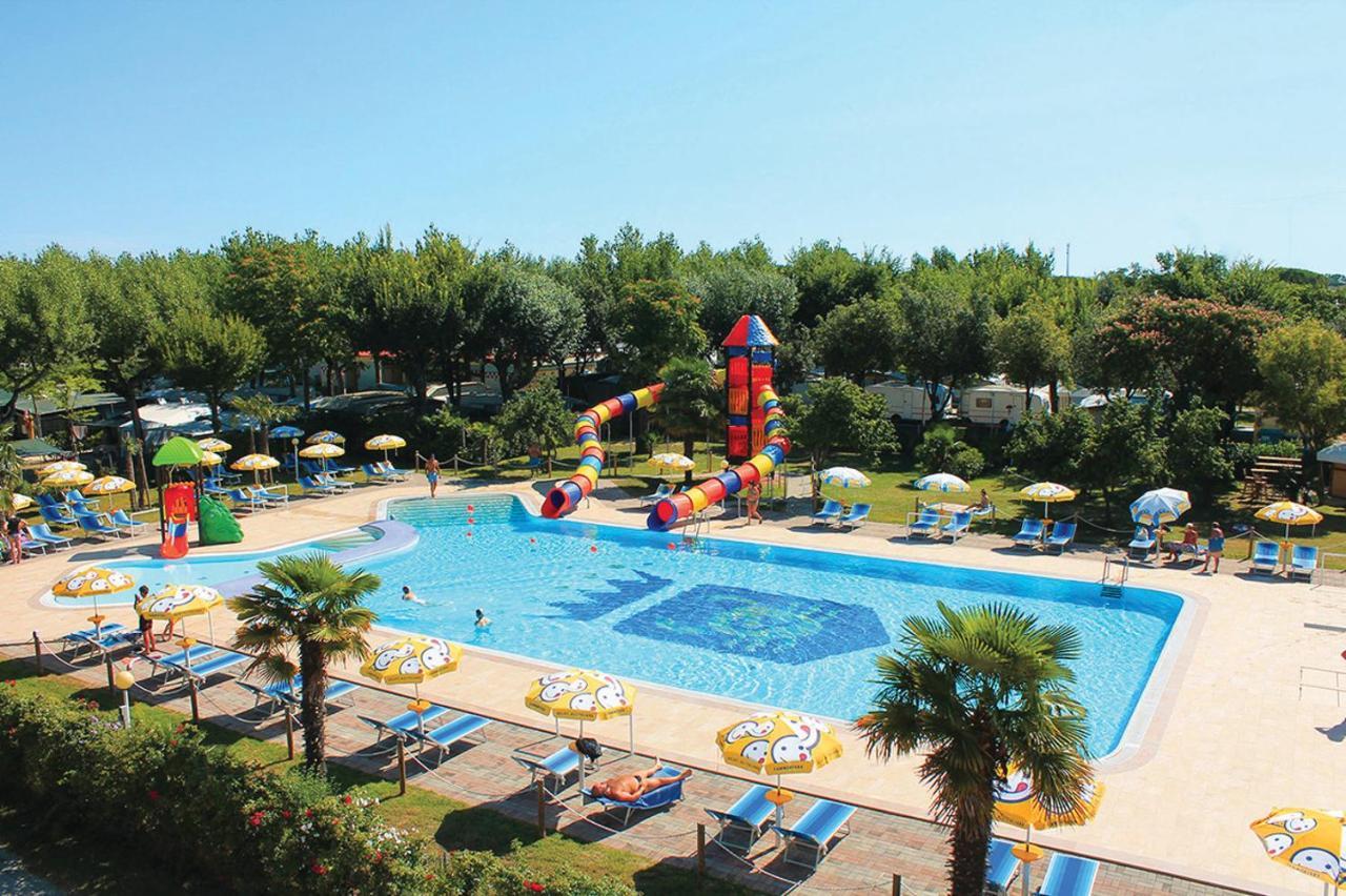 Camping Parco Capraro ลิโดดิเยโซโล ภายนอก รูปภาพ