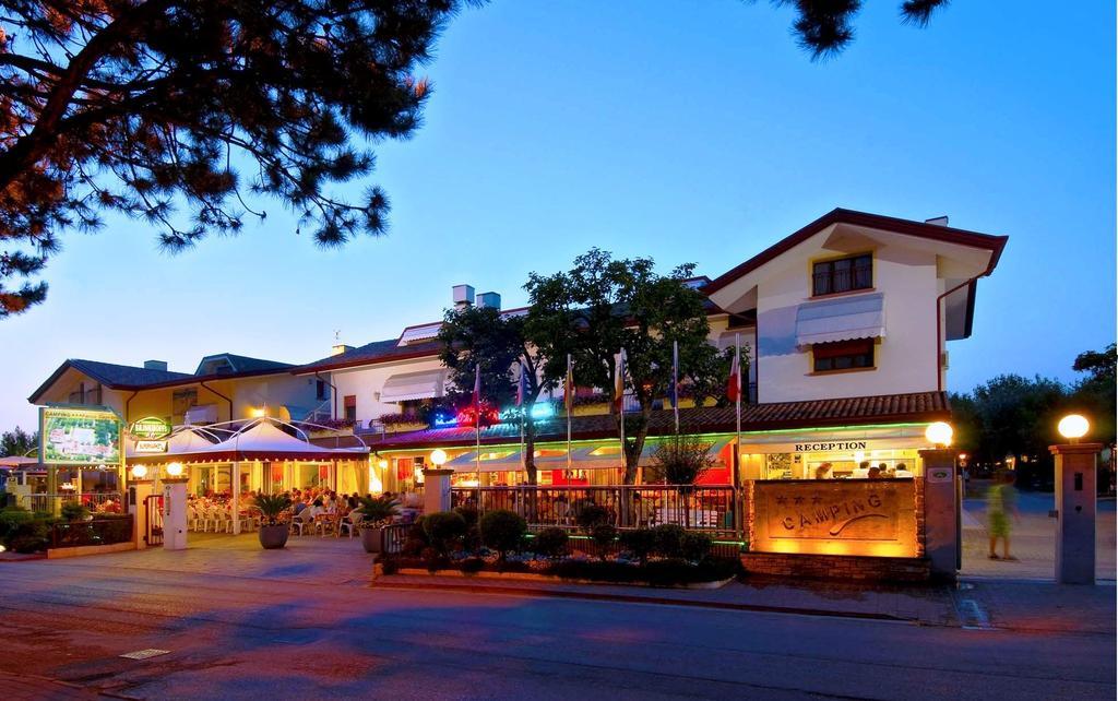 Camping Parco Capraro ลิโดดิเยโซโล ภายนอก รูปภาพ