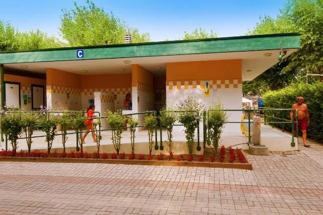 Camping Parco Capraro ลิโดดิเยโซโล ภายนอก รูปภาพ